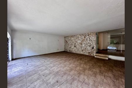 Casa à venda com 463m², 4 quartos e 6 vagasGaragem