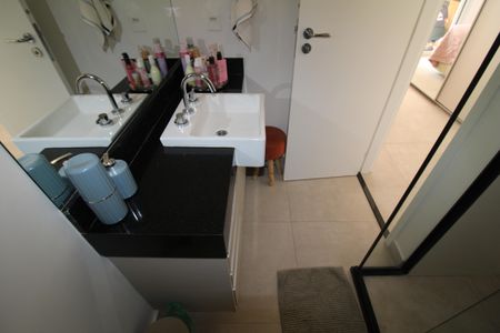 Apartamento à venda com 60m², 1 quarto e 1 vagaBanheiro