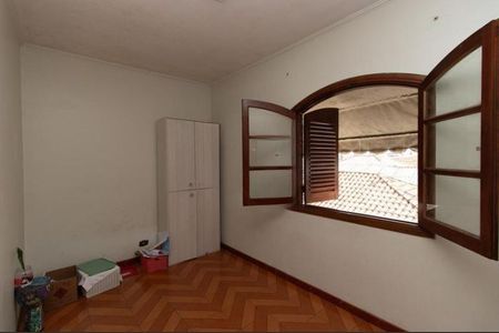 Casa à venda com 200m², 3 quartos e 2 vagas Casa à venda com 200m², 3 quartos e 2 vagasFoto 06