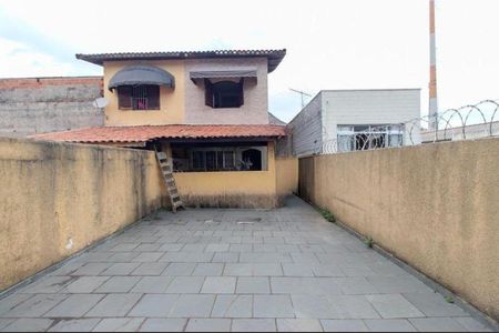Casa à venda com 200m², 3 quartos e 2 vagas Casa à venda com 200m², 3 quartos e 2 vagasFoto 13