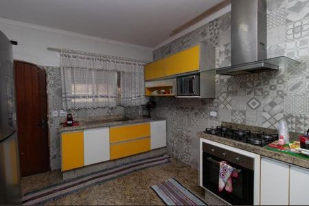 Casa à venda com 200m², 3 quartos e 2 vagas Casa à venda com 200m², 3 quartos e 2 vagasFoto 04