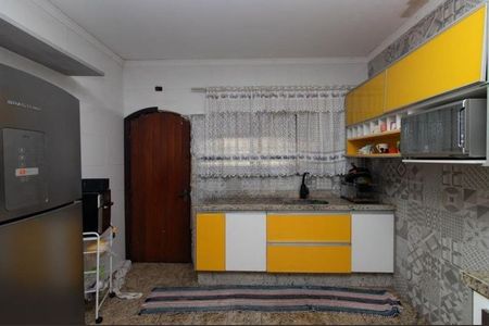 Casa à venda com 200m², 3 quartos e 2 vagas Casa à venda com 200m², 3 quartos e 2 vagasFoto 03