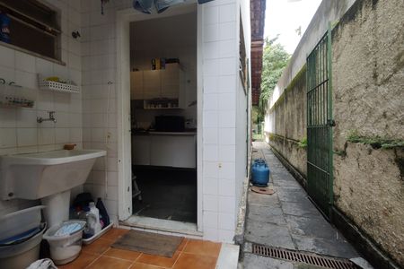 Casa de condomínio à venda com 320m², 3 quartos e sem vagaÁrea de Serviço