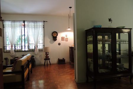 Casa de condomínio à venda com 320m², 3 quartos e sem vagaSala