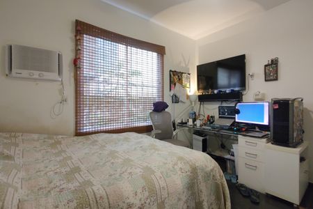 Casa de condomínio à venda com 320m², 3 quartos e sem vagaQuarto 1