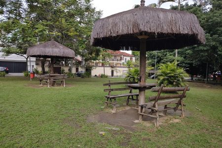 Casa de condomínio à venda com 320m², 3 quartos e sem vagaÁrea comum