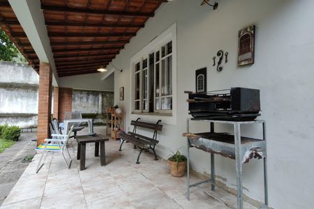 Casa de condomínio à venda com 320m², 3 quartos e sem vagaVaranda