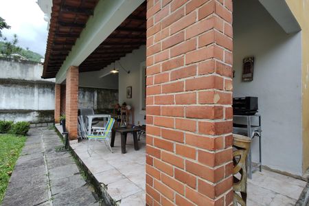 Casa de condomínio à venda com 320m², 3 quartos e sem vagaVaranda