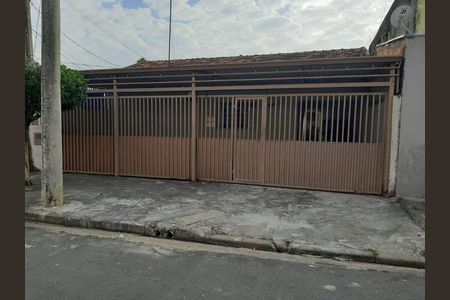 Casa à venda com 120m², 3 quartos e 3 vagasFoto 01