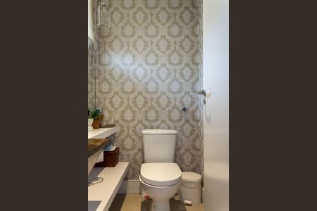 Casa de condomínio à venda com 174m², 3 quartos e 2 vagasLavabo