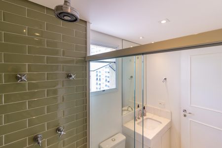 Apartamento à venda com 148m², 2 quartos e 3 vagas Apartamento à venda com 148m², 2 quartos e 3 vagasBanheiro 2 da Suíte 2