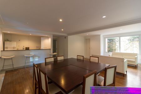 Apartamento à venda com 148m², 2 quartos e 3 vagas Apartamento à venda com 148m², 2 quartos e 3 vagasÁrea comum - Salão de festas