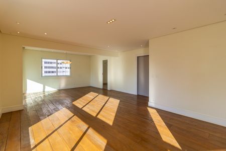 Apartamento à venda com 148m², 2 quartos e 3 vagas Apartamento à venda com 148m², 2 quartos e 3 vagasSala