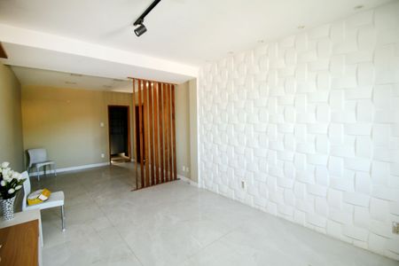 Casa à venda com 250m², 2 quartos e sem vagaSala