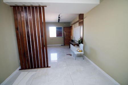 Casa à venda com 250m², 2 quartos e sem vagaSala