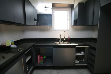 Casa à venda com 250m², 2 quartos e sem vagaCozinha