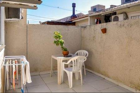 Casa de condomínio à venda com 49m², 2 quartos e 1 vagaÁrea Gourmet