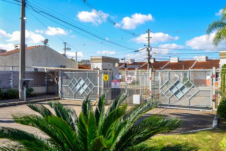 Casa de condomínio à venda com 49m², 2 quartos e 1 vagaFachada  e Portaria