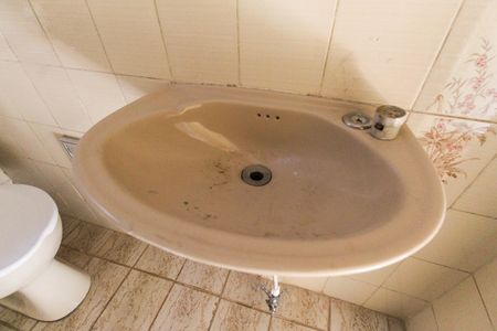 Casa à venda com 175m², 3 quartos e 3 vagasBanheiro 1