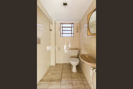 Casa à venda com 175m², 3 quartos e 3 vagasBanheiro 1