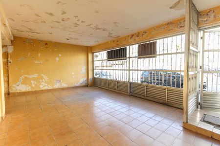 Casa à venda com 175m², 3 quartos e 3 vagasGaragem