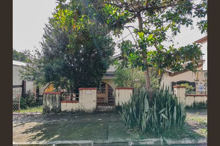 Casa à venda com 200m², 3 quartos e 2 vagasFachada