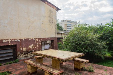 Casa à venda com 200m², 3 quartos e 2 vagasChurrasqueira