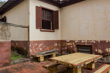 Casa à venda com 200m², 3 quartos e 2 vagasChurrasqueira