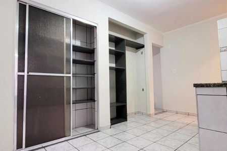 Casa à venda com 98m², 3 quartos e 3 vagasFoto 04