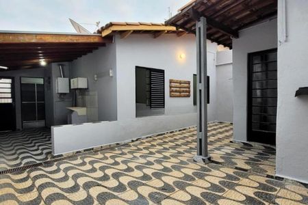 Casa à venda com 98m², 3 quartos e 3 vagasFoto 01