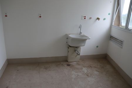 Apartamento à venda com 338m², 4 quartos e 4 vagasÁrea de Serviço