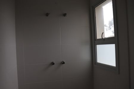 Apartamento à venda com 338m², 4 quartos e 4 vagasBanheiro da Suíte 3