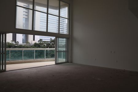 Apartamento à venda com 338m², 4 quartos e 4 vagasSala