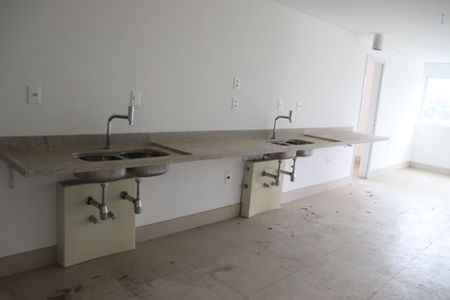 Apartamento à venda com 338m², 4 quartos e 4 vagasCozinha