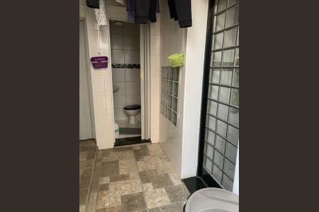 Apartamento para alugar com 110m², 2 quartos e sem vagaBanheiro de Serviço