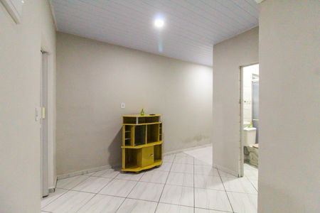 Casa para alugar com 65m², 1 quarto e sem vaga Casa para alugar com 65m², 1 quarto e sem vagaSala