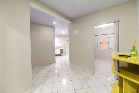 Casa para alugar com 65m², 1 quarto e sem vaga Casa para alugar com 65m², 1 quarto e sem vagaSala