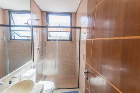 Casa à venda com 192m², 5 quartos e 3 vagas Casa à venda com 192m², 5 quartos e 3 vagasBanheiro Social 1