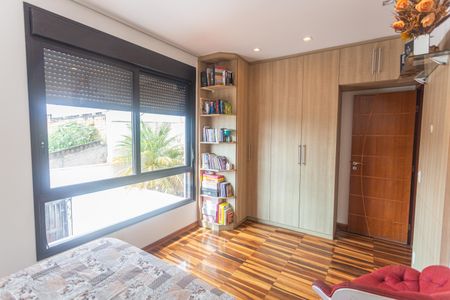 Casa à venda com 192m², 5 quartos e 3 vagas Casa à venda com 192m², 5 quartos e 3 vagasQuarto 2