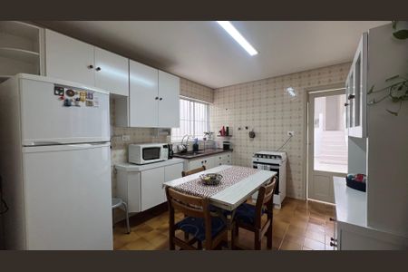 Casa à venda com 110m², 2 quartos e 2 vagasCozinha