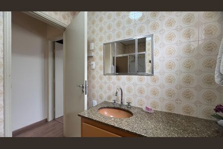 Casa à venda com 110m², 2 quartos e 2 vagasBanheiro