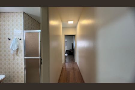 Casa à venda com 110m², 2 quartos e 2 vagasCorredor