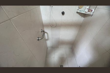 Casa à venda com 110m², 2 quartos e 2 vagasBanheiro