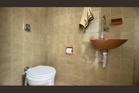 Casa à venda com 110m², 2 quartos e 2 vagasBanheiro 2