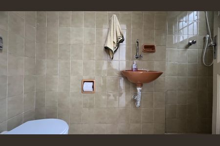 Casa à venda com 110m², 2 quartos e 2 vagasBanheiro 2