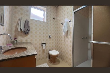 Casa à venda com 110m², 2 quartos e 2 vagasBanheiro