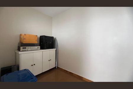 Casa à venda com 110m², 2 quartos e 2 vagasQuarto de Serviço