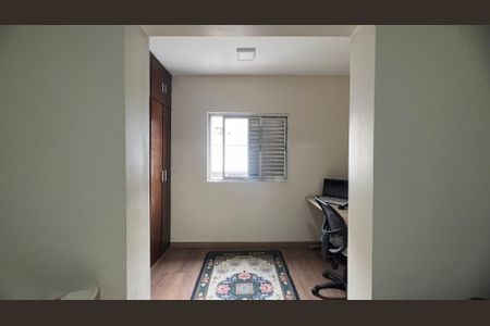 Casa à venda com 110m², 2 quartos e 2 vagasEscritório