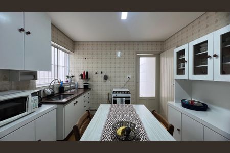 Casa à venda com 110m², 2 quartos e 2 vagasCozinha