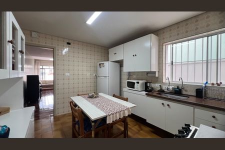Casa à venda com 110m², 2 quartos e 2 vagasCozinha